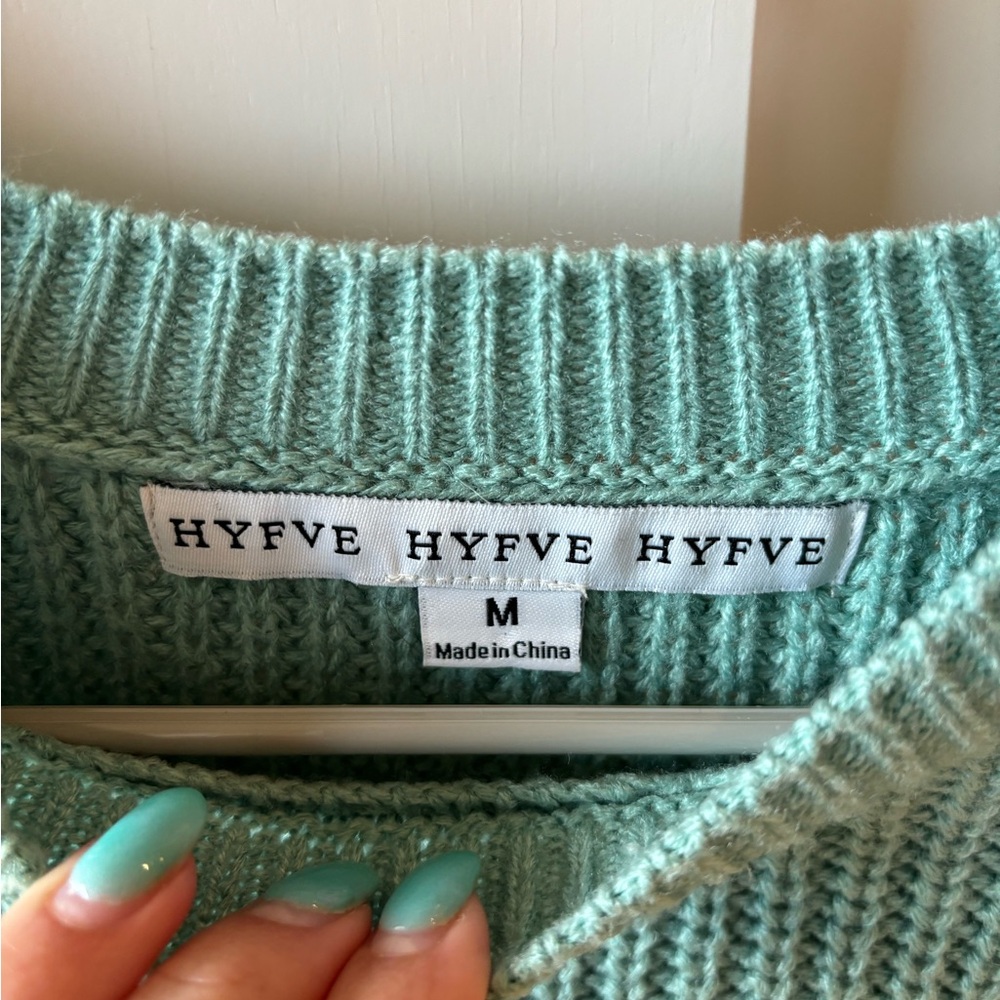 Women’s sweater